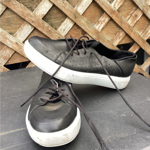 Boy Halden Cap Toe Toe with Elastic Lace Sneaker 9..5 black - Picture 3 of 6